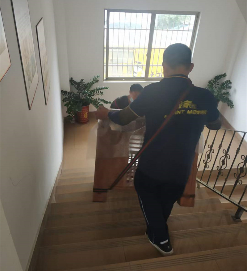 廣州搬家公司搬運(yùn)冰箱的經(jīng)驗(yàn)總結(jié)